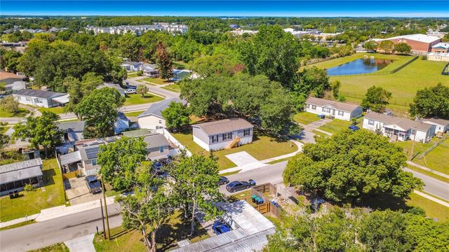 8002 MOBILAIRE DRIVE, Orlando, FL 32822