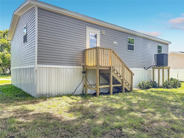 8002 MOBILAIRE DRIVE, Orlando, FL 32822