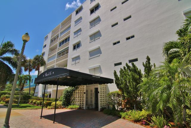 1 N Golfview Road 205, Lake Worth Beach, FL 33460