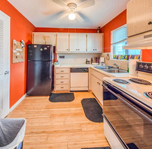1 N Golfview Road 205, Lake Worth Beach, FL 33460
