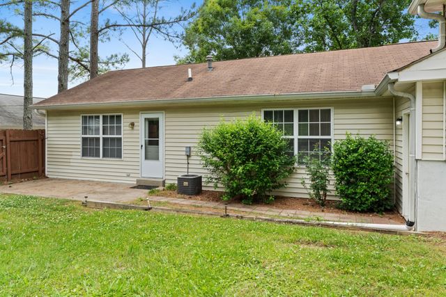 2822 Airwood Dr, Nashville, TN 37214