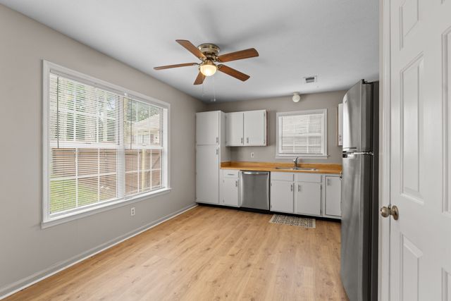 2822 Airwood Dr, Nashville, TN 37214