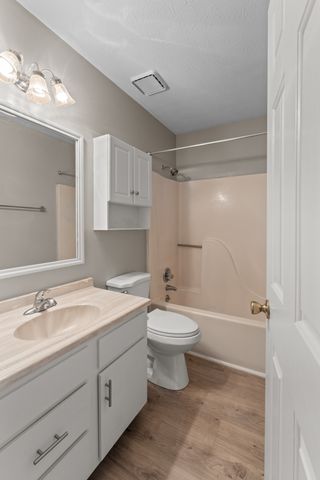 2822 Airwood Dr, Nashville, TN 37214