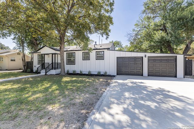 106 Irvington, San Antonio, TX 78209