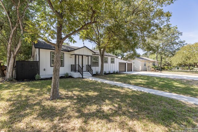 106 Irvington, San Antonio, TX 78209