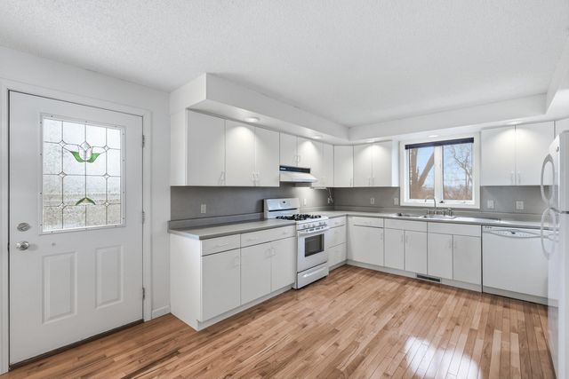 387 Harrison Street, Manchester, NH 03104