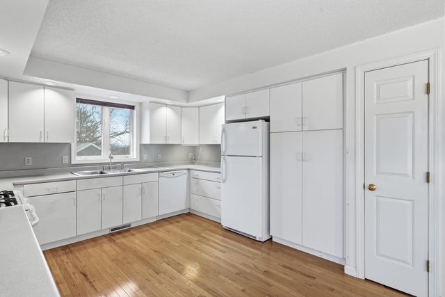 387 Harrison Street, Manchester, NH 03104