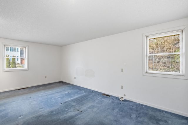 387 Harrison Street, Manchester, NH 03104