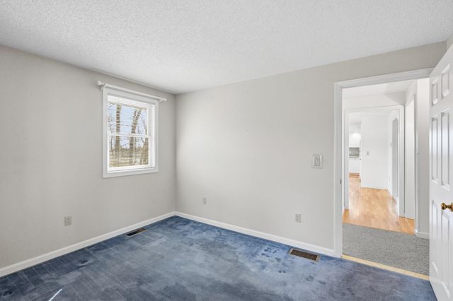 387 Harrison Street, Manchester, NH 03104