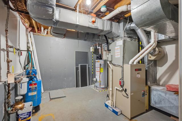 387 Harrison Street, Manchester, NH 03104