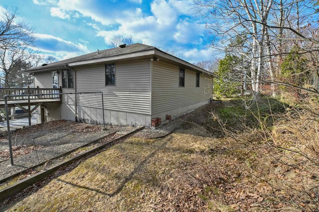 387 Harrison Street, Manchester, NH 03104