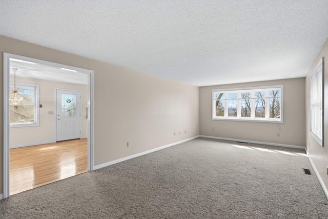 387 Harrison Street, Manchester, NH 03104