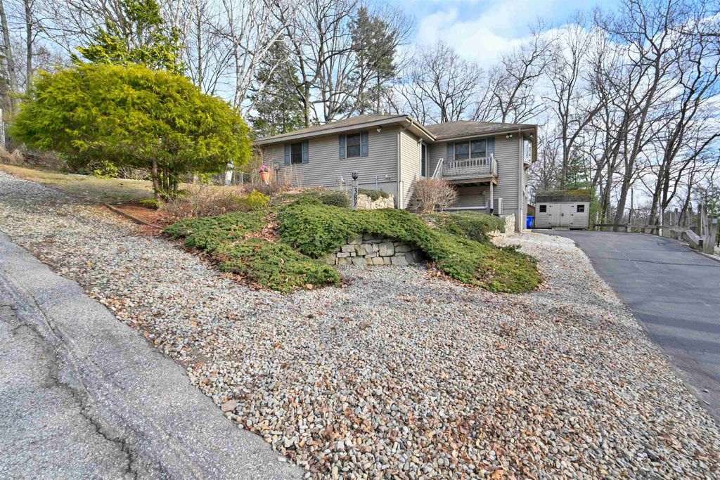 387 Harrison Street, Manchester, NH 03104