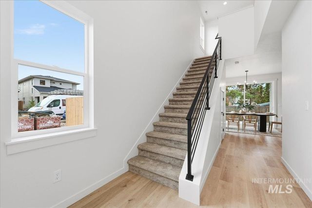 8149 N Breezy Ave, Boise, ID 83714