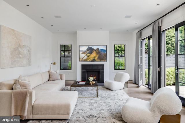 2361 N EDGEWOOD ST, Arlington, VA 22207