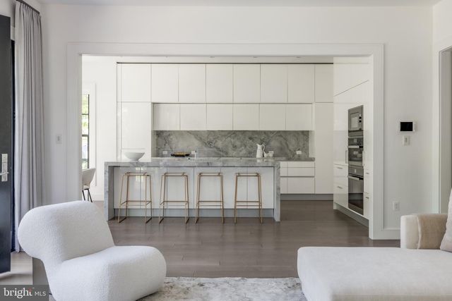 2361 N EDGEWOOD ST, Arlington, VA 22207