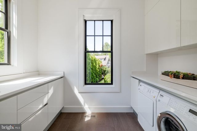 2361 N EDGEWOOD ST, Arlington, VA 22207