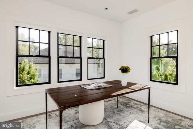 2361 N EDGEWOOD ST, Arlington, VA 22207