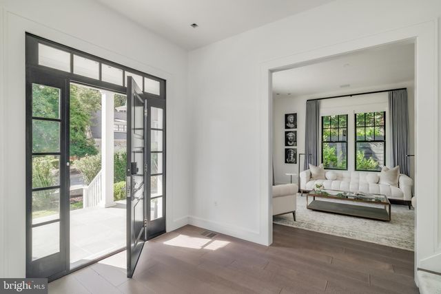 2361 N EDGEWOOD ST, Arlington, VA 22207