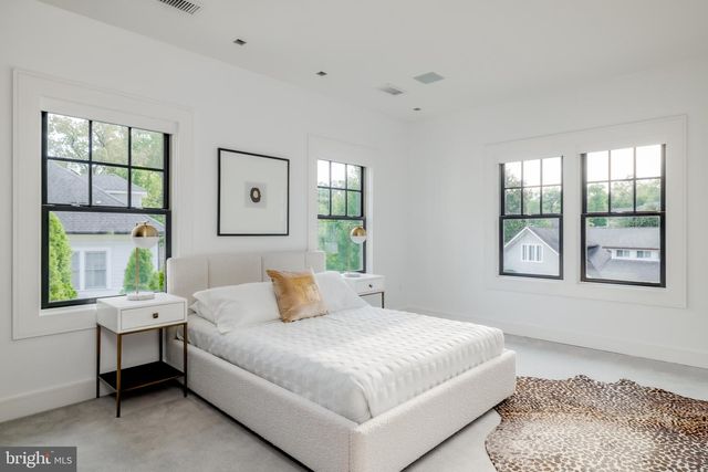 2361 N EDGEWOOD ST, Arlington, VA 22207