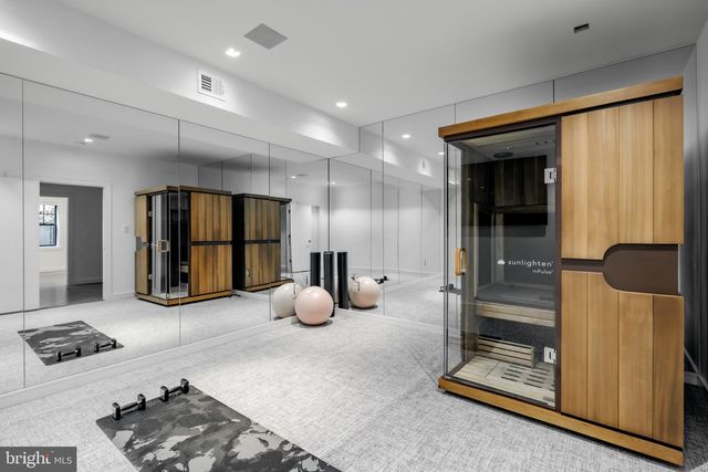 2361 N EDGEWOOD ST, Arlington, VA 22207