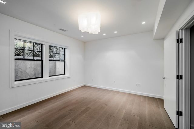 2361 N EDGEWOOD ST, Arlington, VA 22207