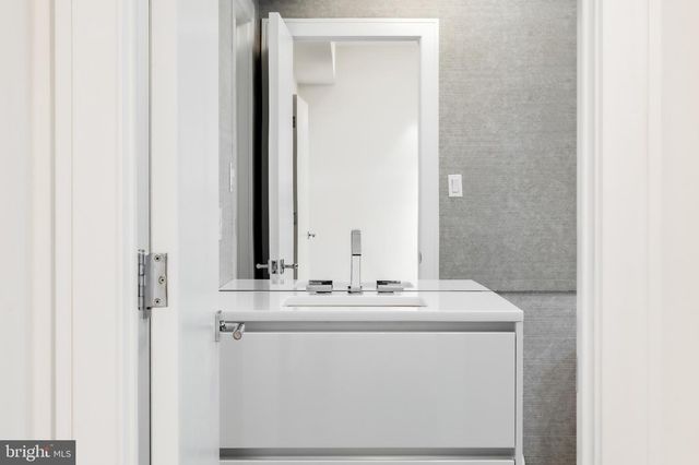 2361 N EDGEWOOD ST, Arlington, VA 22207