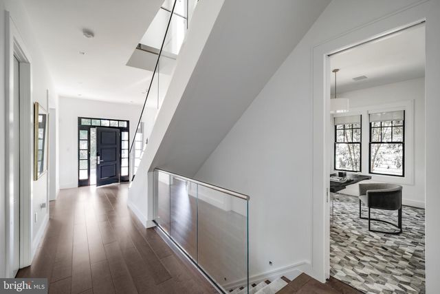 2361 N EDGEWOOD ST, Arlington, VA 22207