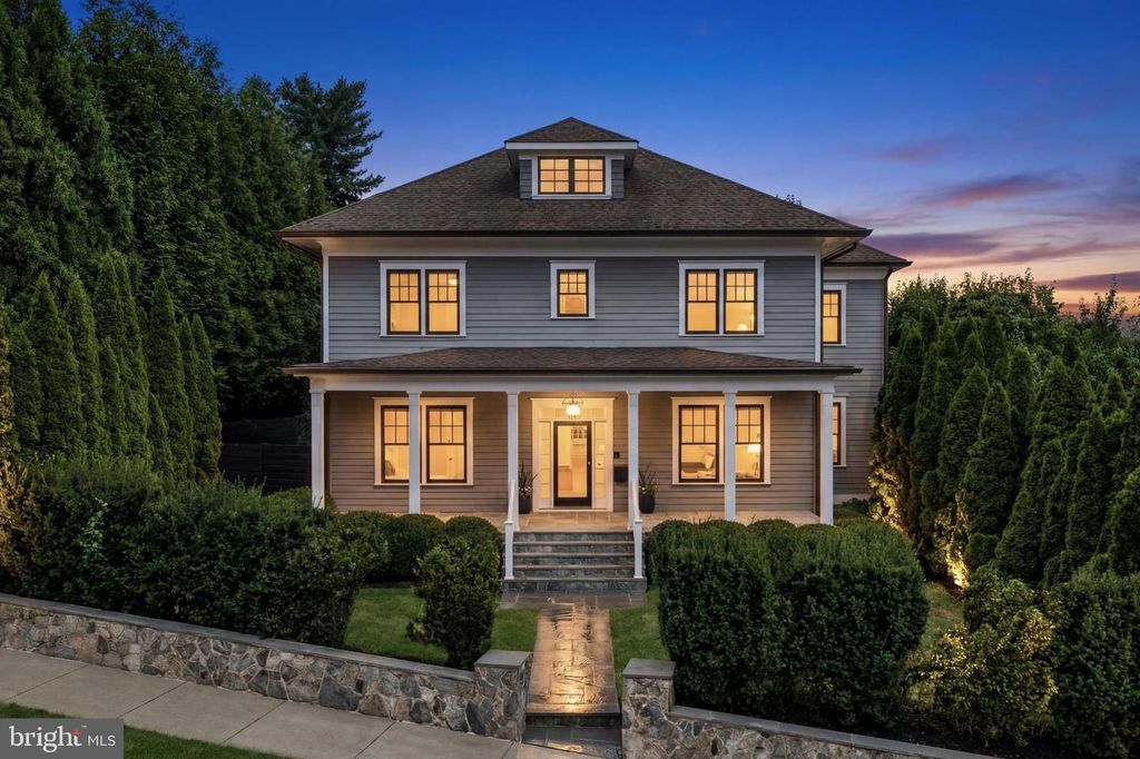 2361 N EDGEWOOD ST, Arlington, VA 22207