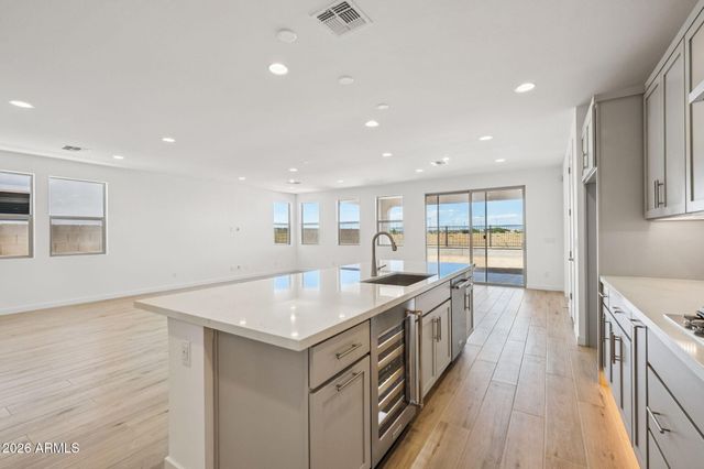 7938 W GRISWOLD Road, Peoria, AZ 85345