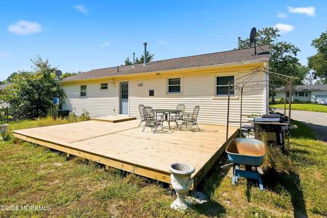 333 Constitution Drive, Forked River, NJ 08731