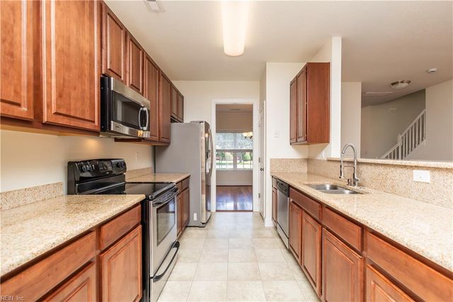 816 Great Marsh AVE, Chesapeake, VA 23320