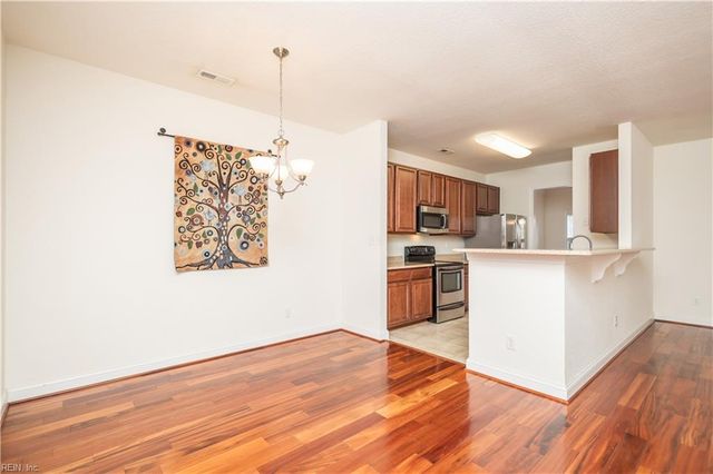 816 Great Marsh AVE, Chesapeake, VA 23320