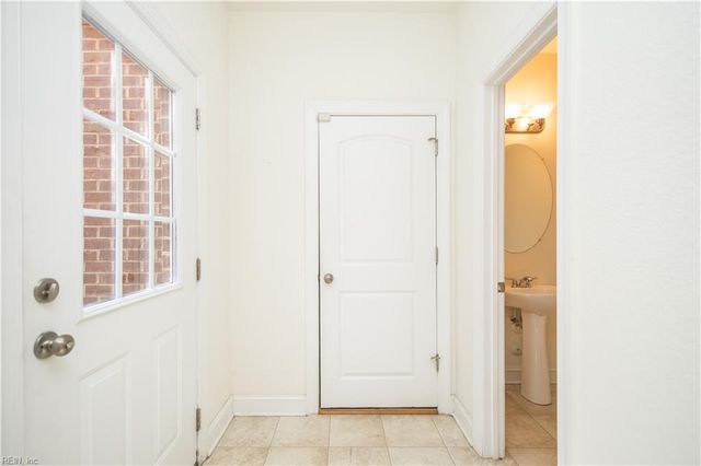 816 Great Marsh AVE, Chesapeake, VA 23320