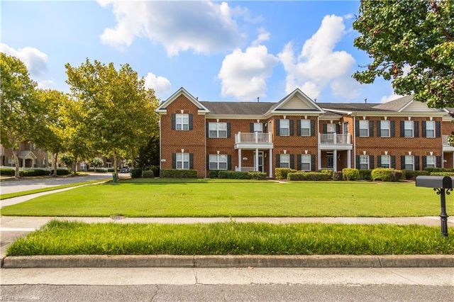 816 Great Marsh AVE, Chesapeake, VA 23320