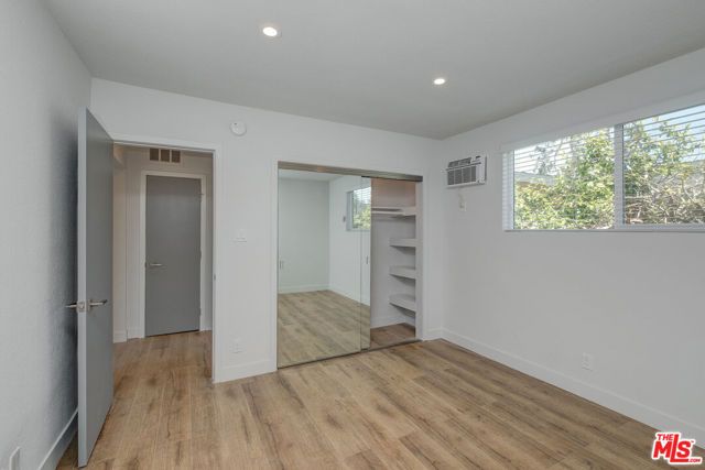 4140 Grand View Boulevard 18, Los Angeles, CA 90066