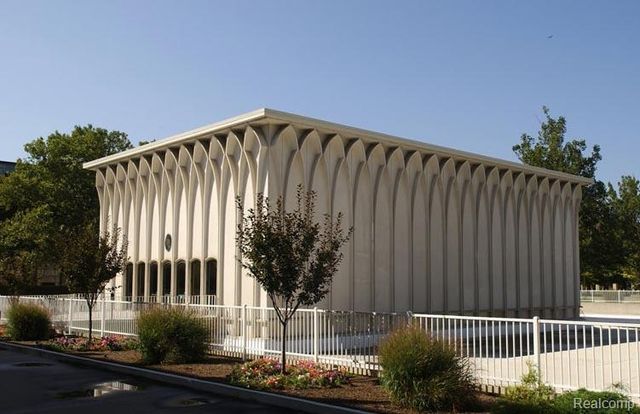 615 W Hancock Street 202, Detroit, MI 48201