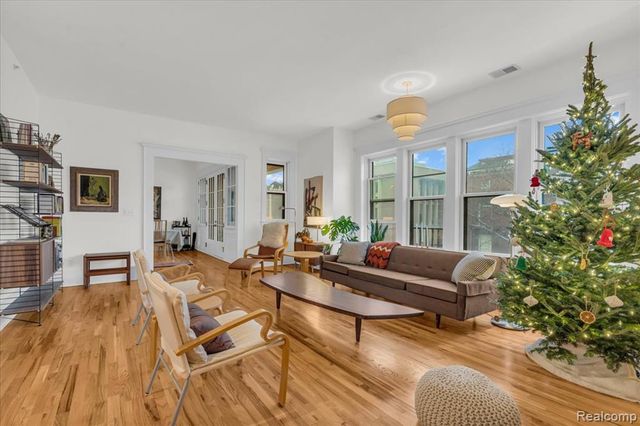 615 W Hancock Street 202, Detroit, MI 48201