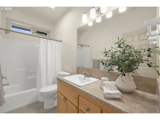 17505 Ne 65TH Ct, Vancouver, WA 98686
