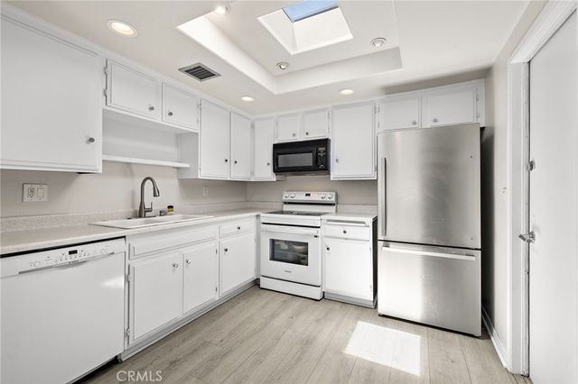 38750 Via Las Flores, Murrieta, CA 92563