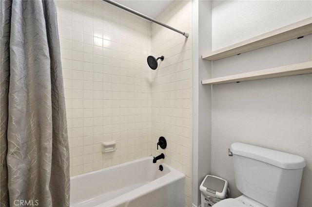 38750 Via Las Flores, Murrieta, CA 92563