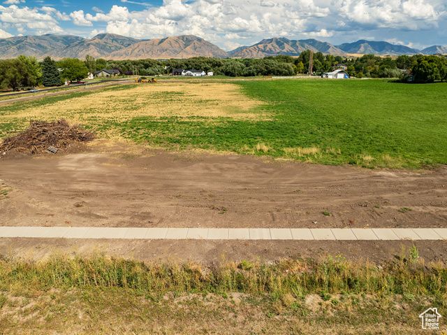 643 S 300 W, Wellsville, UT 84339