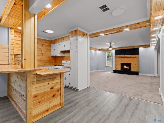 485 John L Gap Road, Boaz, AL 35956