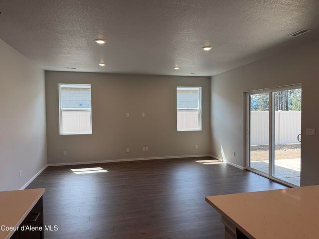 4875 W Homeward Bound Blvd, Coeur D'alene, ID 83815