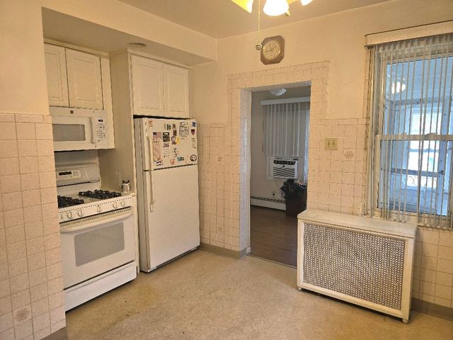 2953 N Parkside Avenue, Chicago, IL 60634