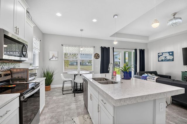 4560 Ambersweet Way, The Acreage, FL 33470