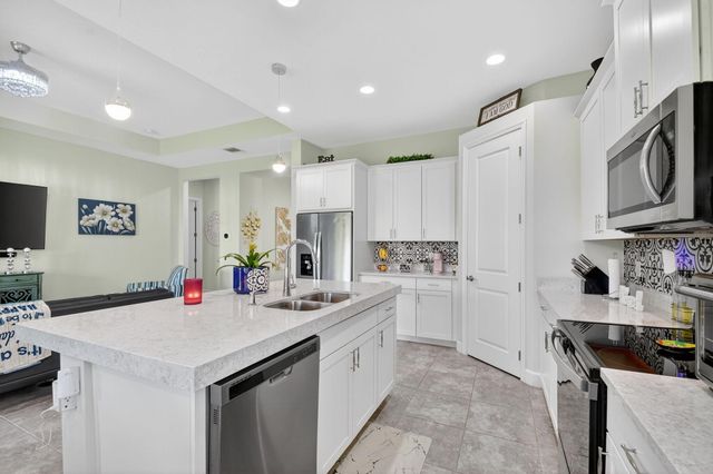 4560 Ambersweet Way, The Acreage, FL 33470