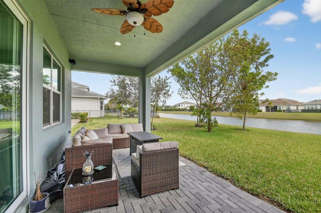 4560 Ambersweet Way, The Acreage, FL 33470