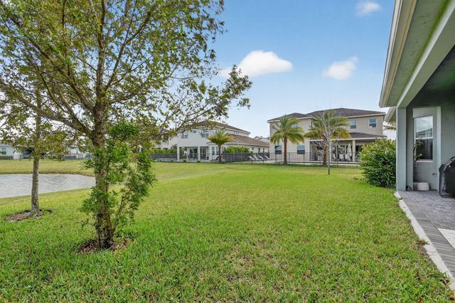 4560 Ambersweet Way, The Acreage, FL 33470