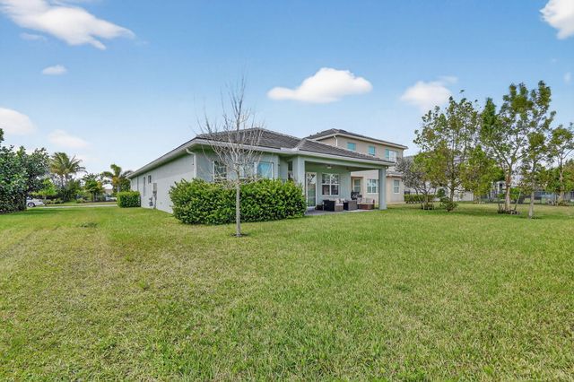 4560 Ambersweet Way, The Acreage, FL 33470